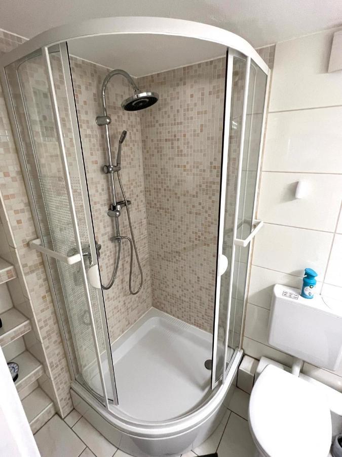 Apartment Ferien-whg Souterrain Exklusives App Stella Maris Mit Parkplatz Direkt Am Steinhuder-meer *