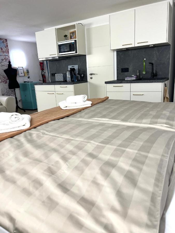 Ferien-whg Souterrain Exklusives App Stella Maris Mit Parkplatz Direkt Am Steinhuder-meer * Wunstorf